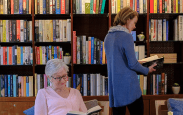 Viking River Cruises Library.png